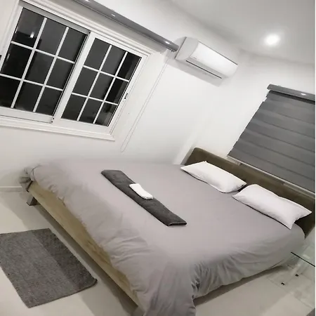 民宿 Cosy With Kingsize Bed By Beach Centre *
